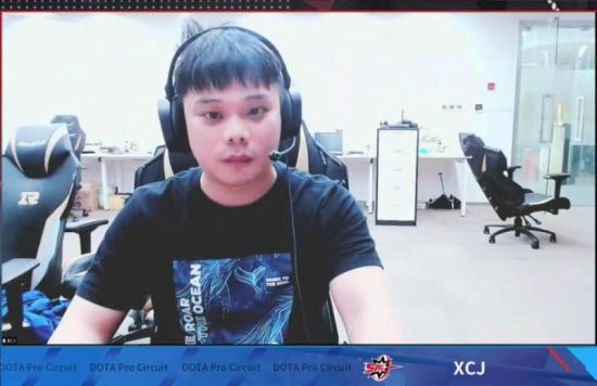 LPL登峰队惨遭剃光头赛后AD发文反击